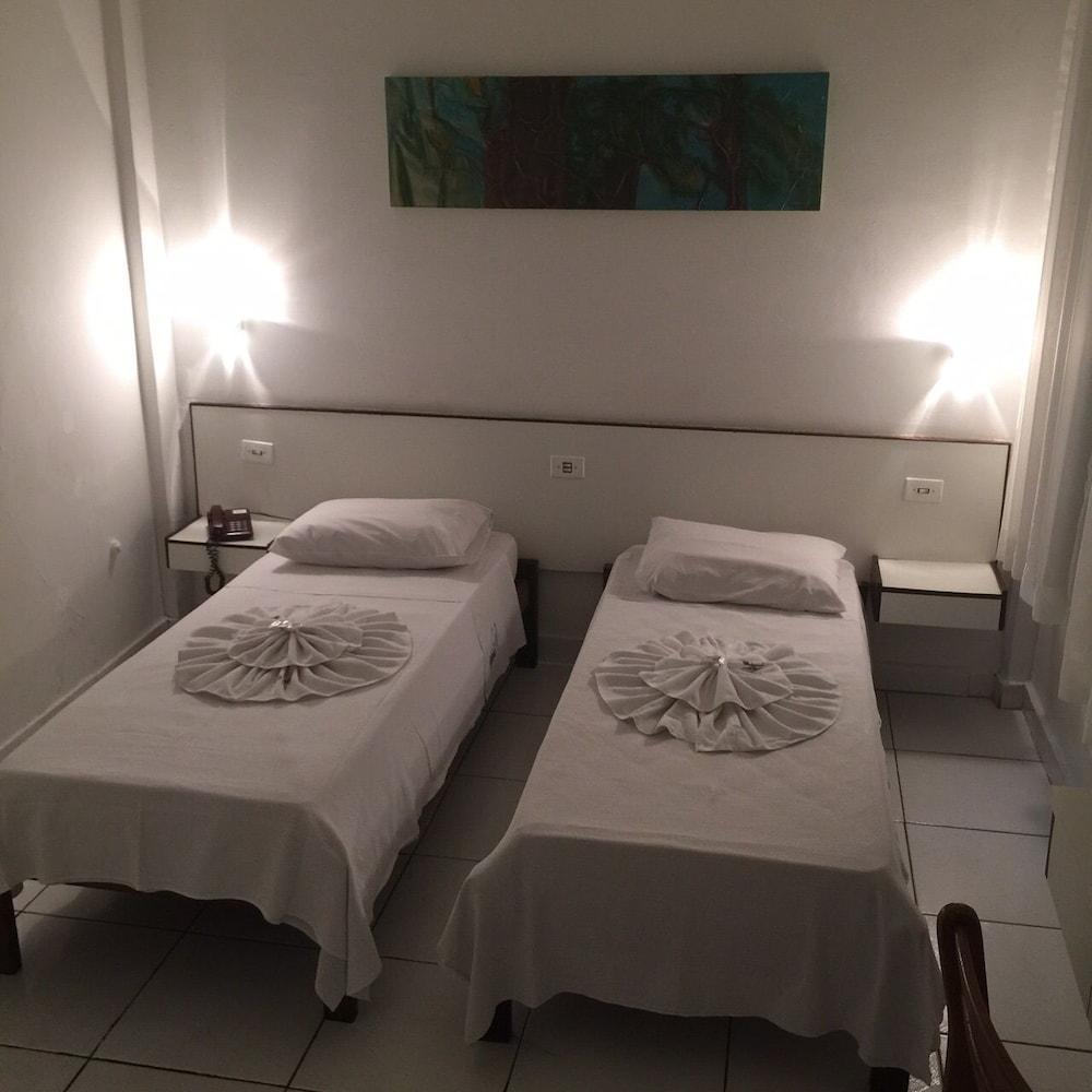 Hotel Pampulha Palace Belo Horizonte Bagian luar foto
