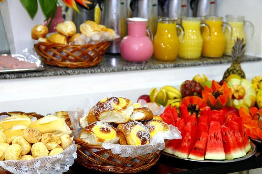 Hotel Pampulha Palace Belo Horizonte Bagian luar foto